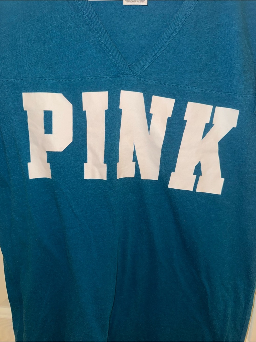 PINK Victoria's Secret Teal Short-Sleeve V-Neck Logo Tee - Picture 4 of 9